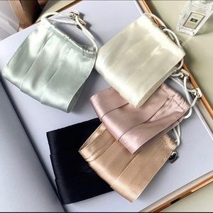 Pleated 100% Silk Washable Face Mas…